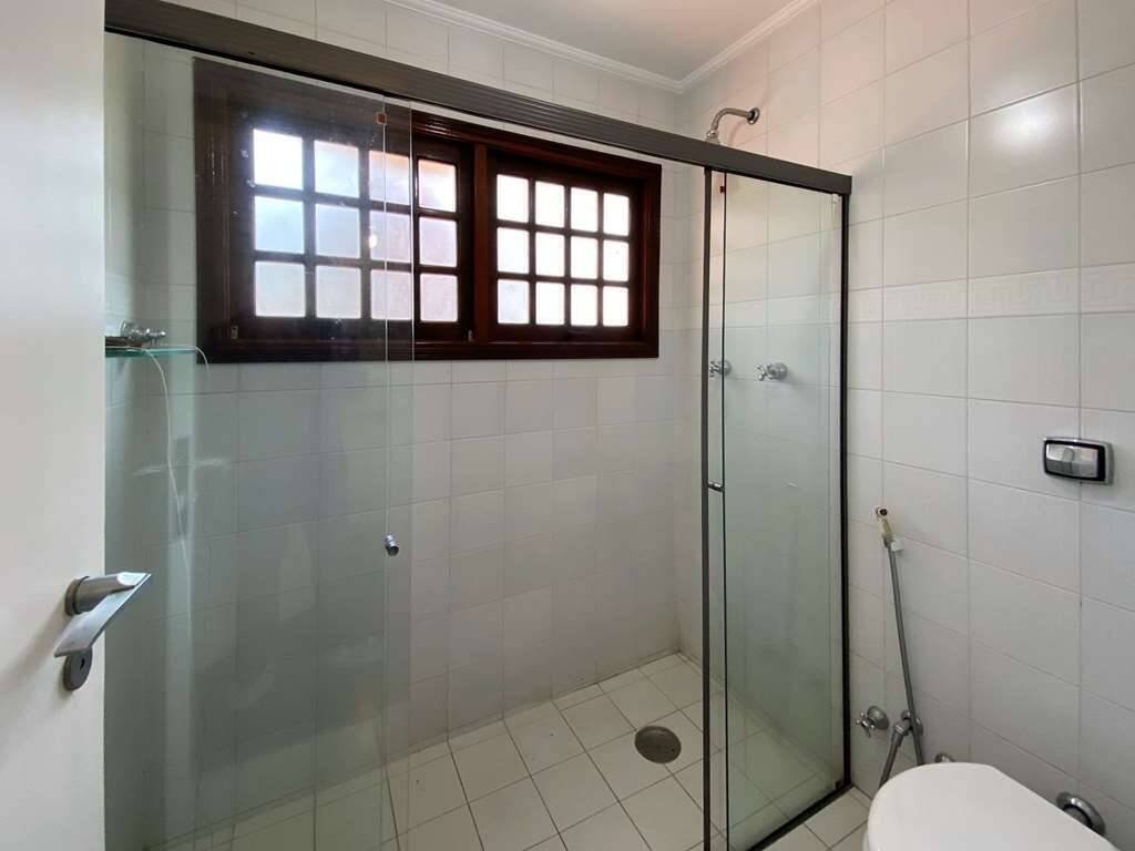 Casa à venda com 4 quartos, 304m² - Foto 28