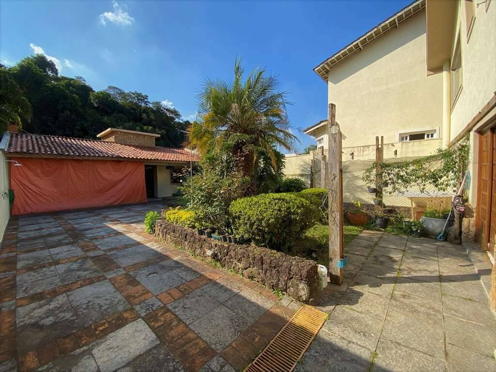 Casa à venda com 4 quartos, 304m² - Foto 6