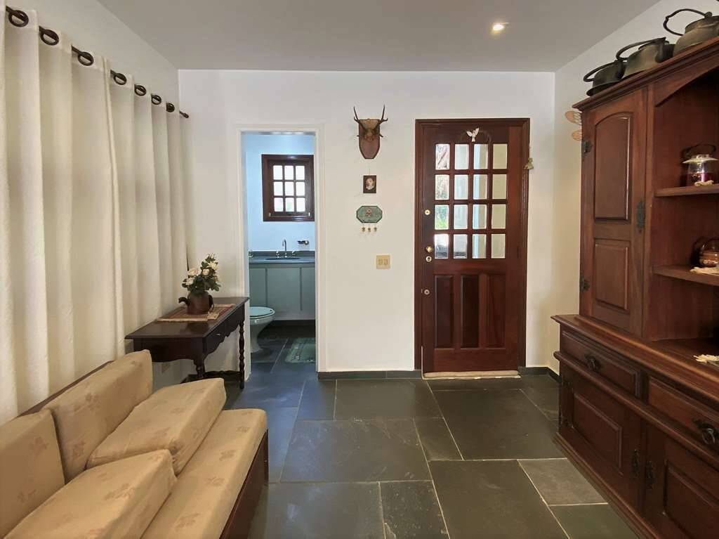 Casa à venda com 4 quartos, 304m² - Foto 17