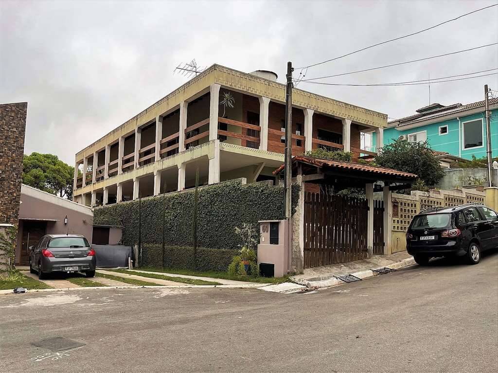 Casa à venda e aluguel com 5 quartos, 471m² - Foto 3