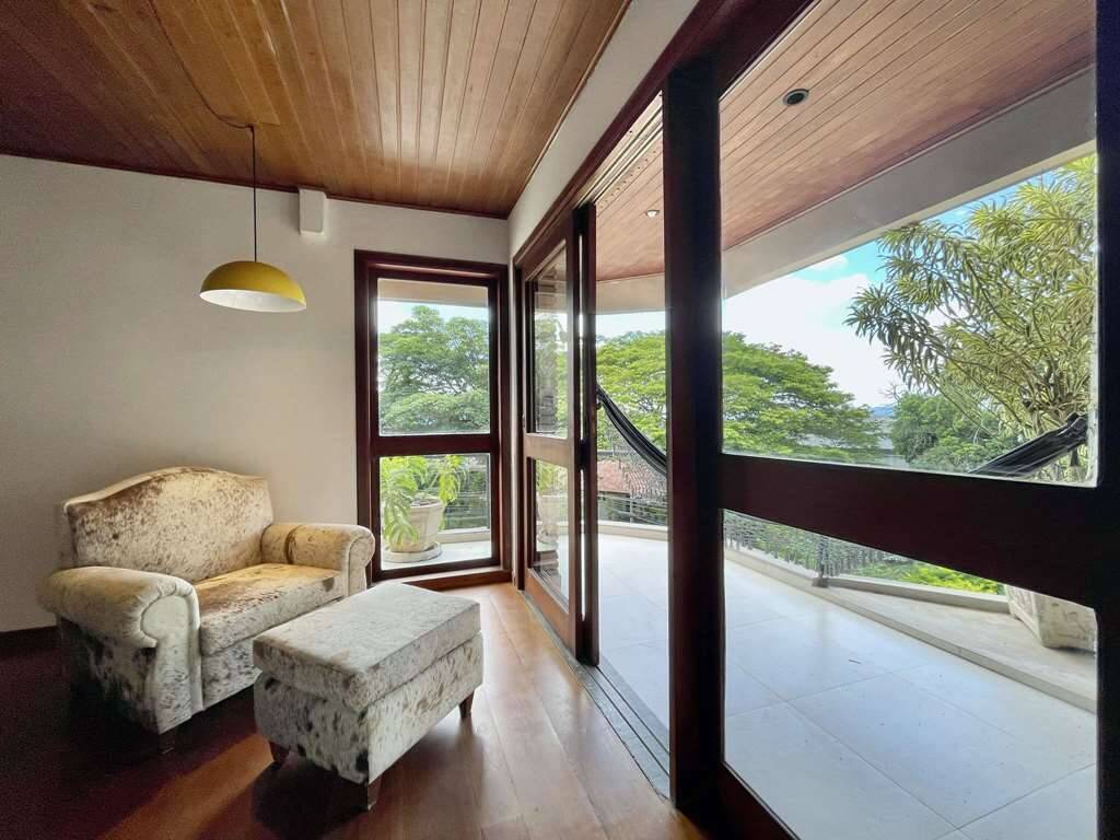 Casa à venda com 5 quartos, 1500m² - Foto 40