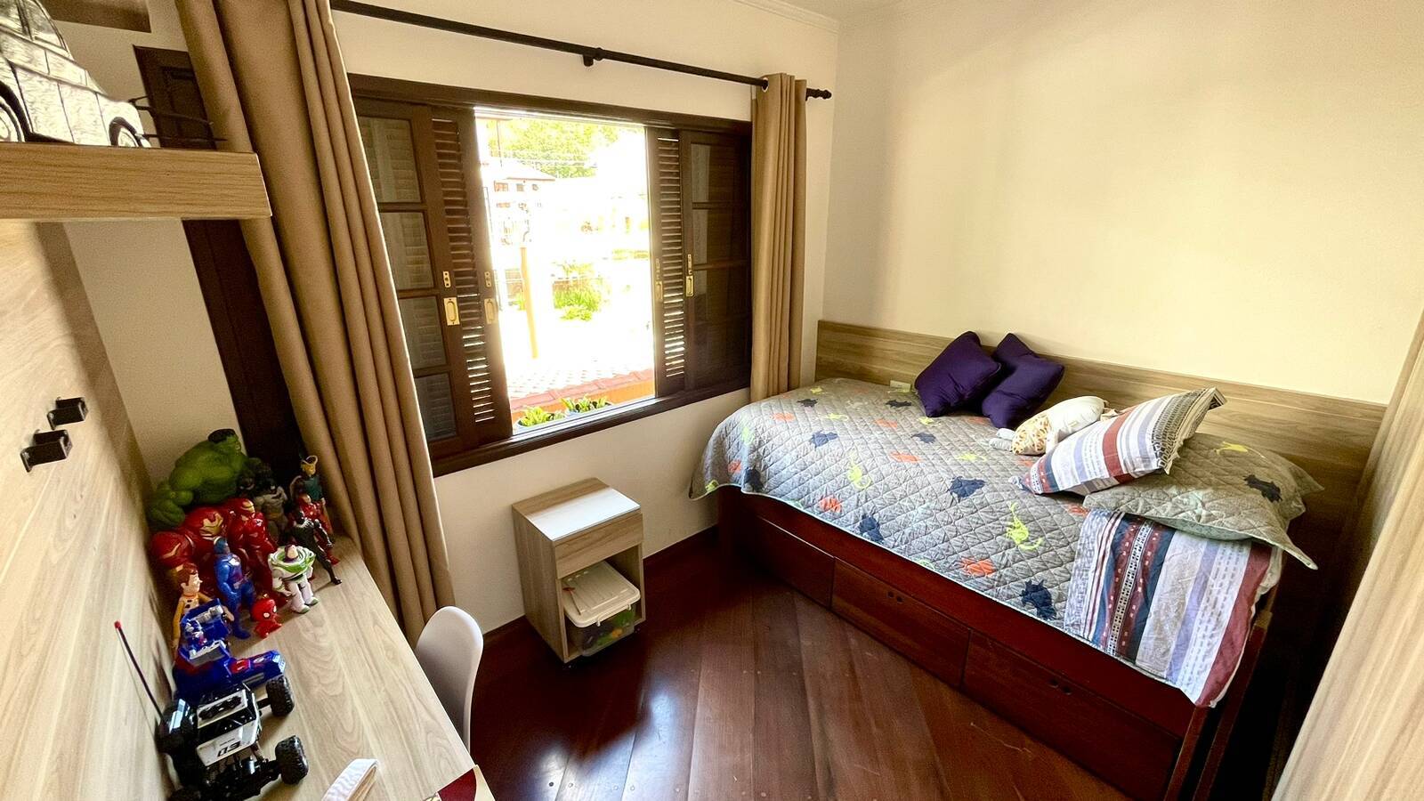 Casa à venda com 3 quartos, 360m² - Foto 5