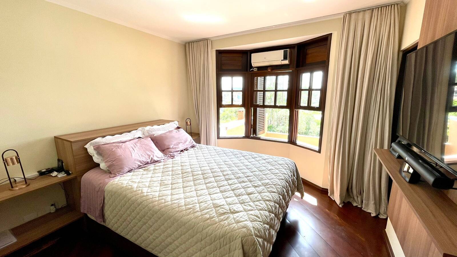 Casa à venda com 3 quartos, 360m² - Foto 8