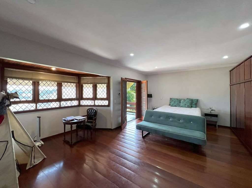 Casa à venda com 3 quartos, 300m² - Foto 21