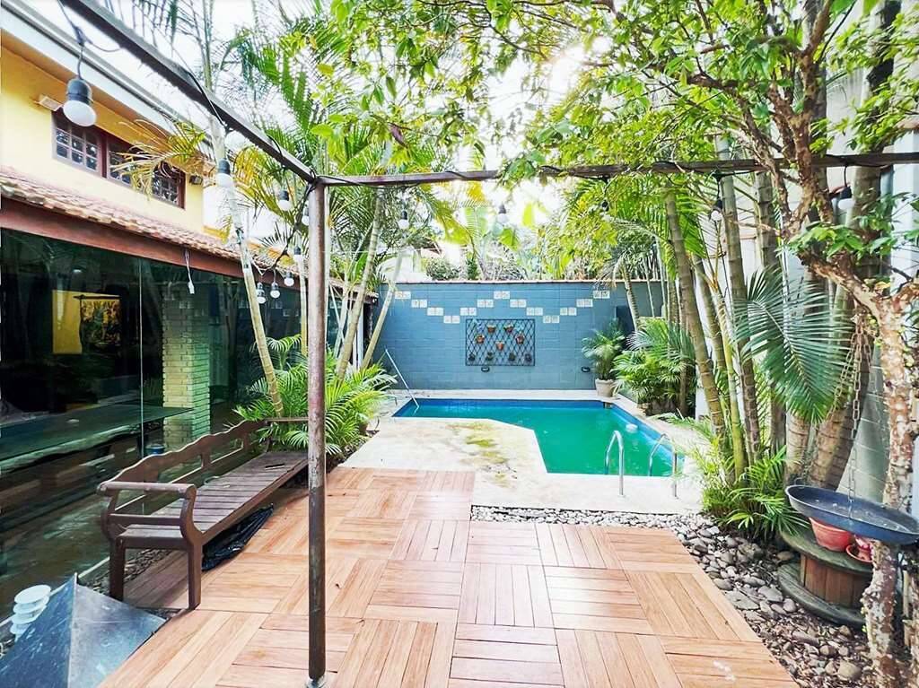 Casa à venda com 3 quartos, 300m² - Foto 33