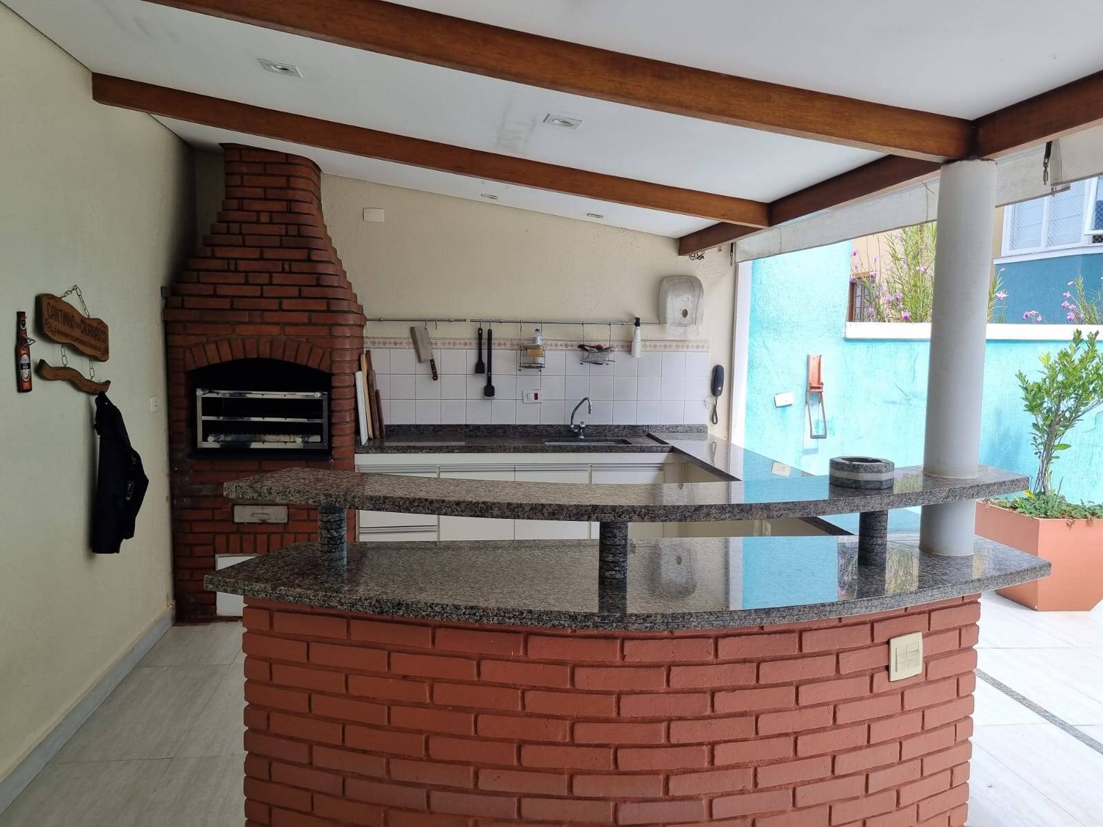 Casa à venda com 4 quartos, 250m² - Foto 57