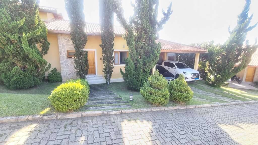 Casa à venda com 3 quartos, 453321m² - Foto 2