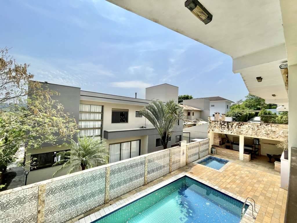 Casa à venda e aluguel com 6 quartos, 1200m² - Foto 31