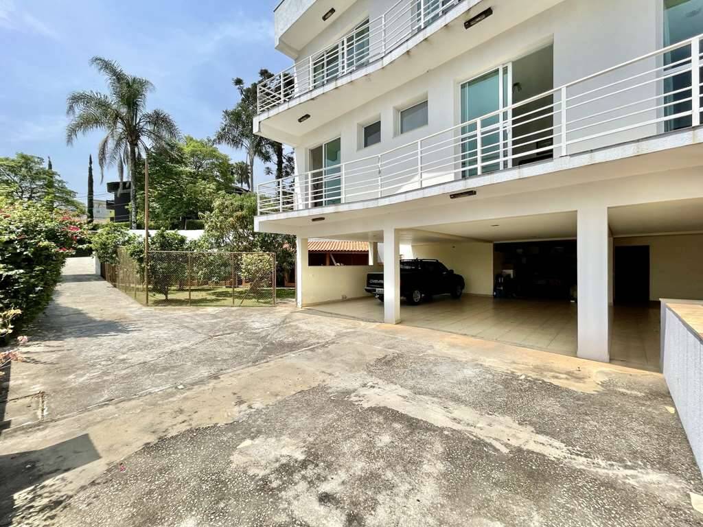 Casa à venda e aluguel com 6 quartos, 1200m² - Foto 35