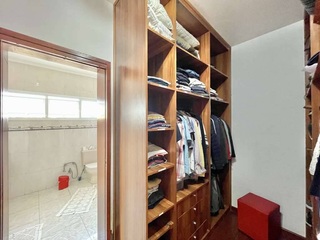 Casa à venda e aluguel com 6 quartos, 1200m² - Foto 49