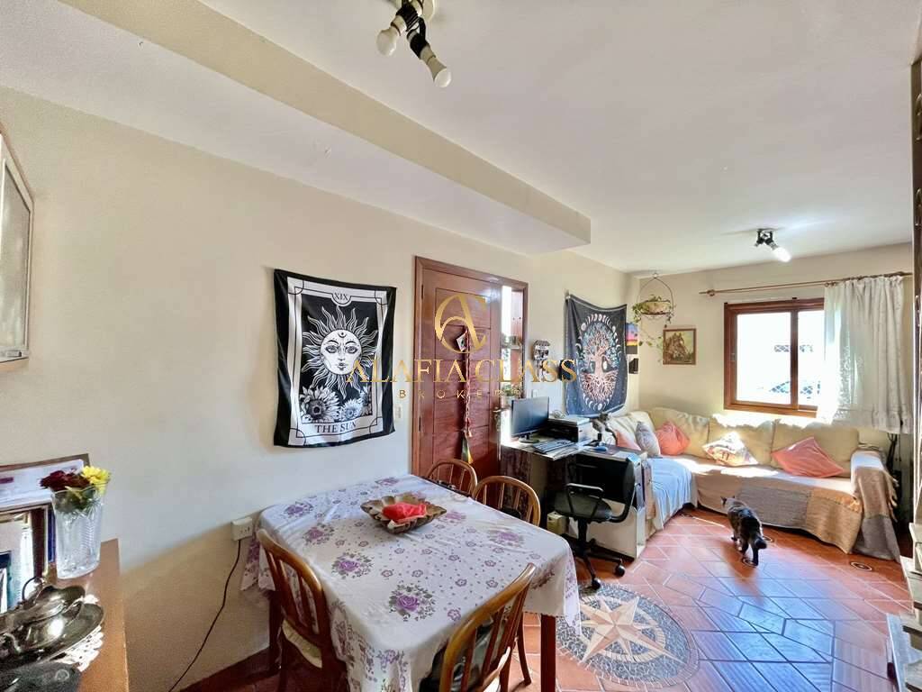 Casa à venda com 2 quartos, 72m² - Foto 4