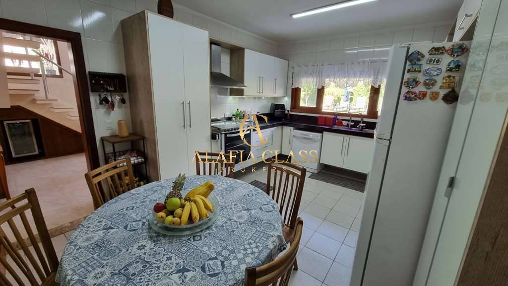 Casa à venda com 4 quartos, 600m² - Foto 17