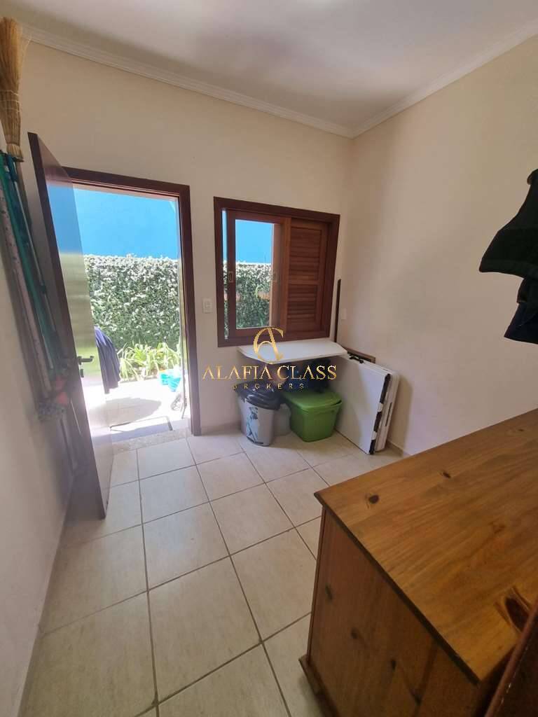 Casa à venda com 4 quartos, 600m² - Foto 70