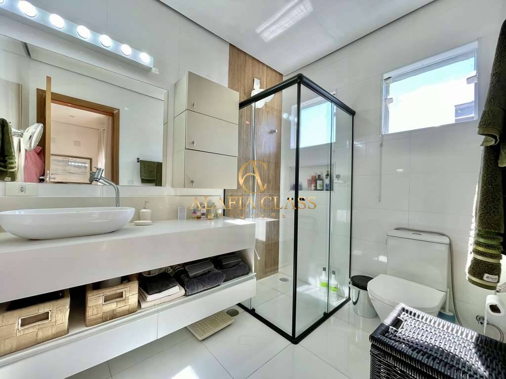 Casa à venda com 3 quartos, 301m² - Foto 25