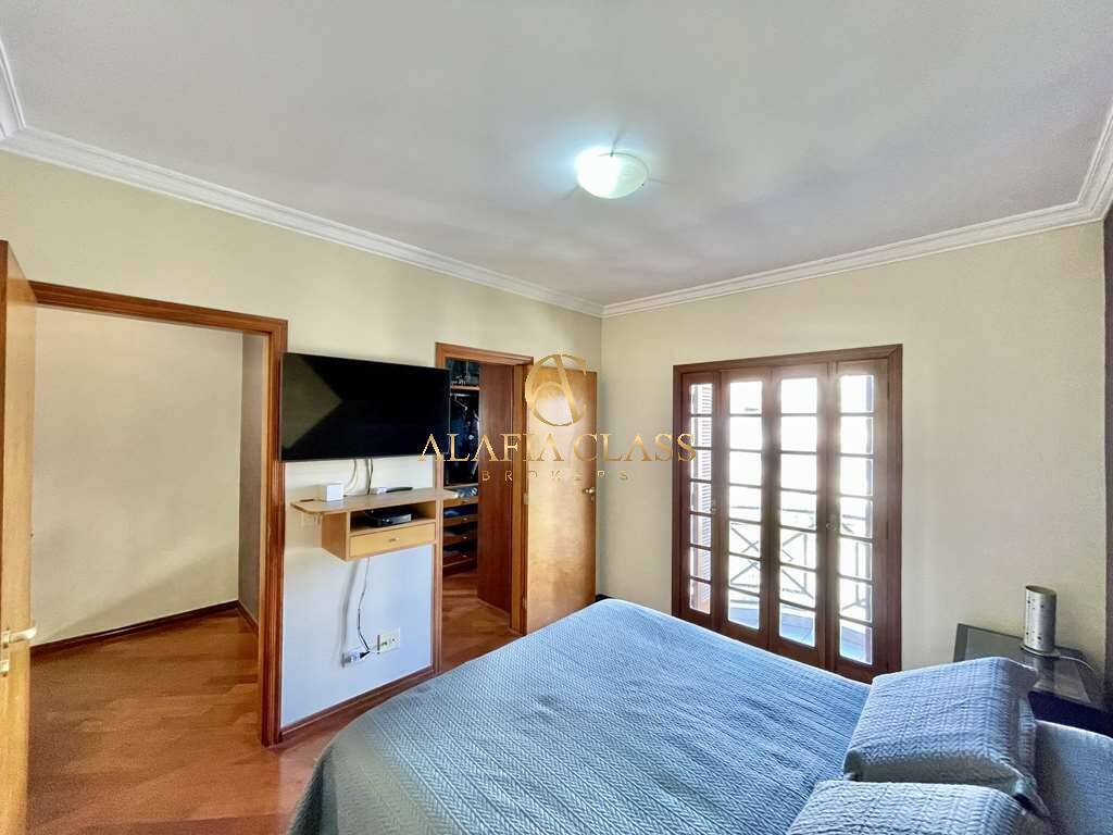 Casa à venda com 3 quartos, 383m² - Foto 10