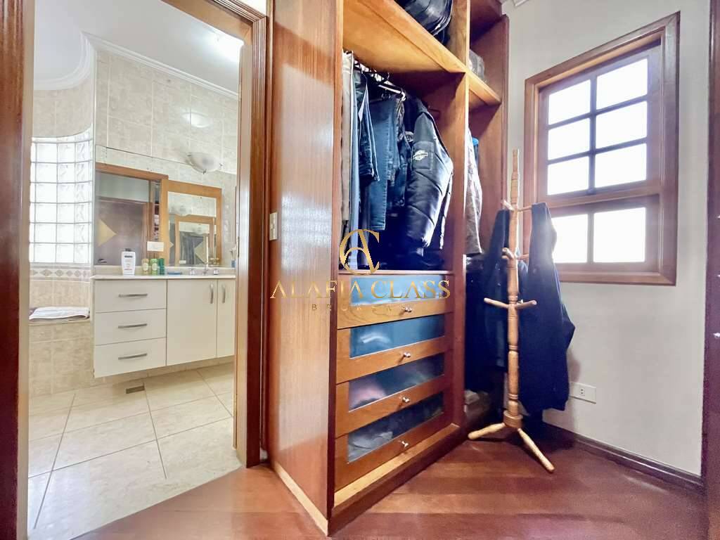 Casa à venda com 3 quartos, 383m² - Foto 13